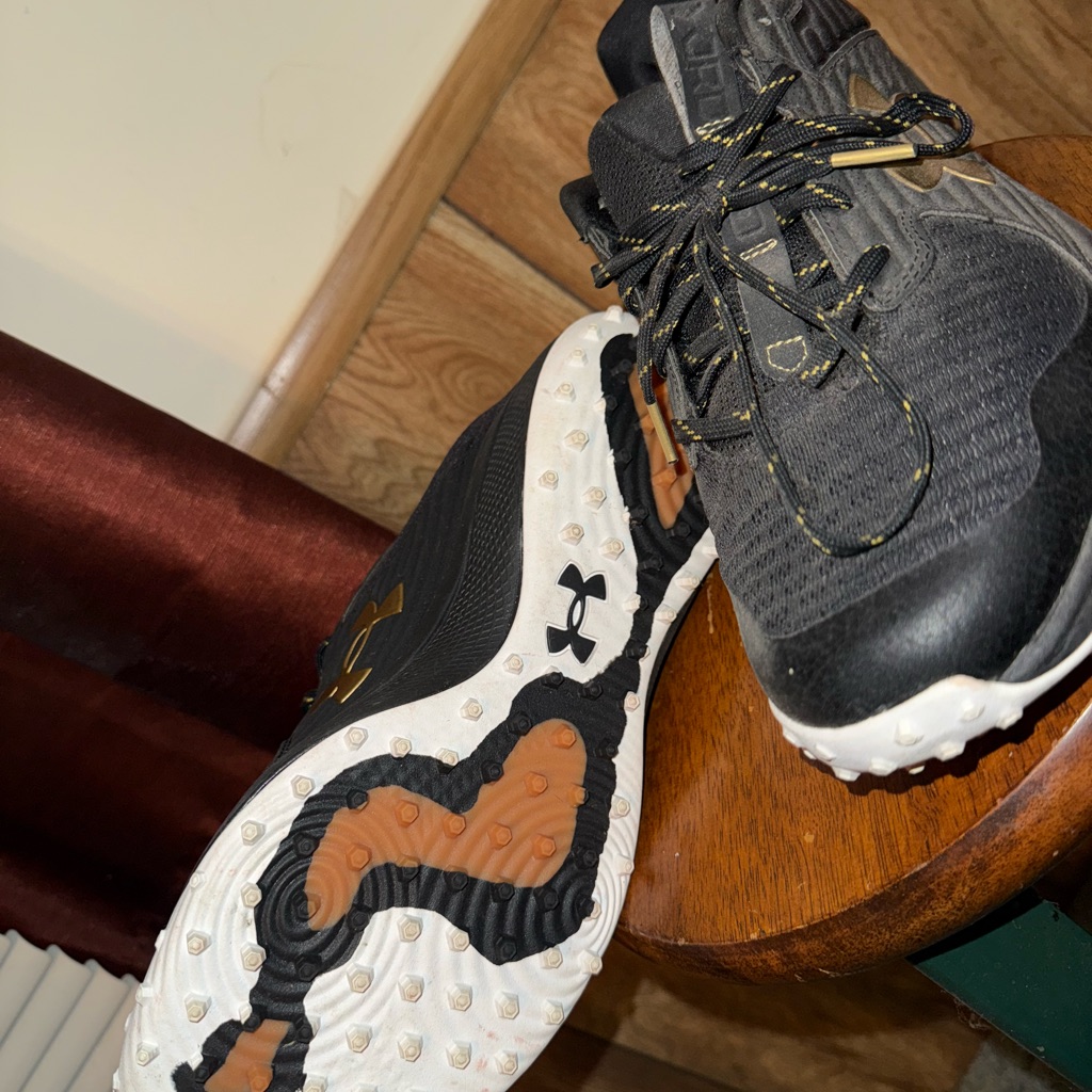 Under Armour Black And White Sports Shoes